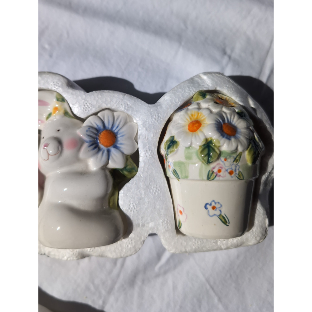 Easter/Spring Salt and Pepper Shakers Bunny/Flower Ceramic
